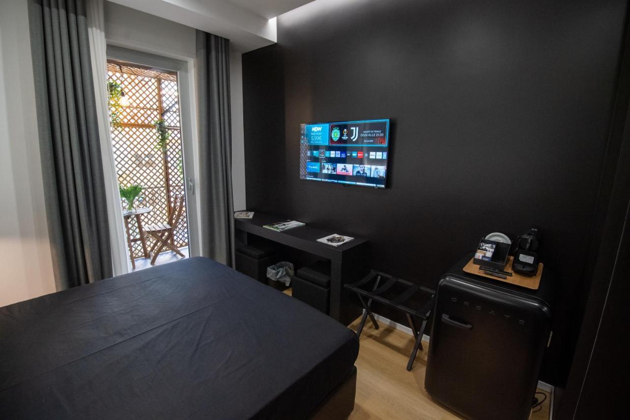 Contemporaneamente 147 - Modern & Comfort Rooms Bari Exterior foto